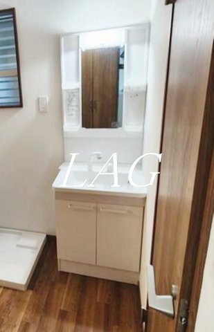 洗面設備　独立洗面台です。