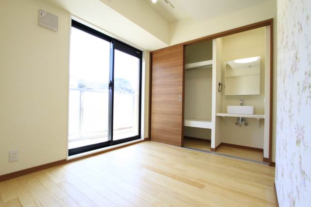 その他部屋・スペース　階数により壁紙のデザインが異なります