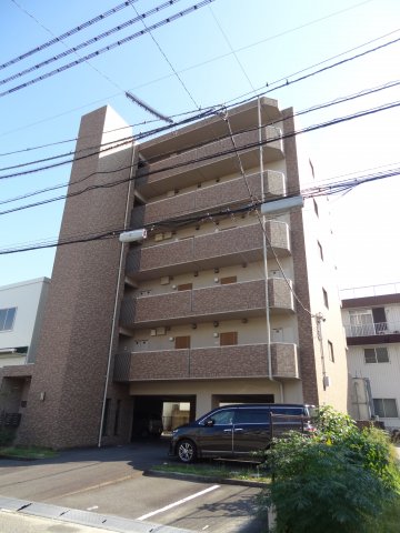 建物外観　2018年10月撮影