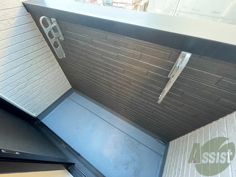 バルコニー　バルコニーが付いているので洗濯物も干せます！