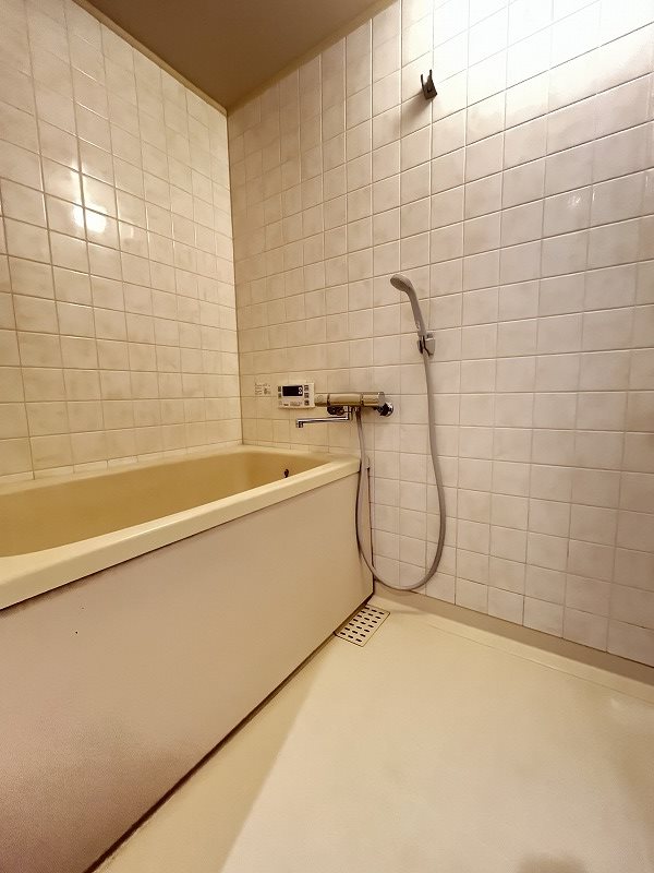 バス・シャワールーム　※掲載情報と物件の現況が異なる場合、現況を優先するものとしま