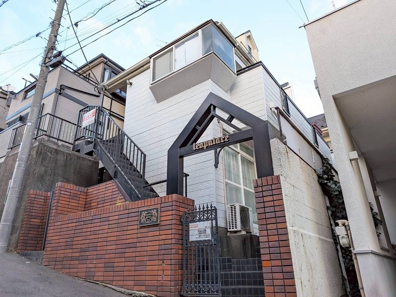 レオパレス21栗田谷第一の建物外観