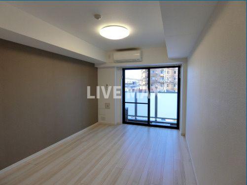 居室・リビング　別号室参考写真