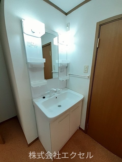 洗面設備　独立洗面台です。