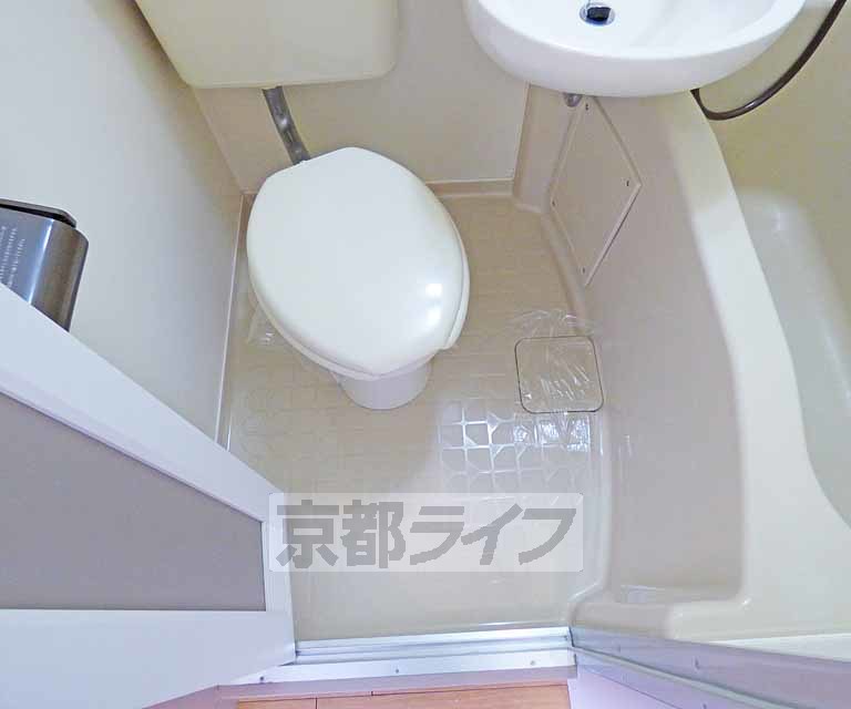 トイレ　ユニットなのでお掃除簡単です。