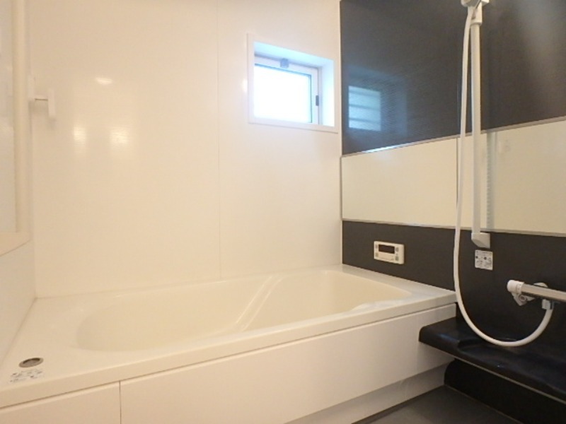 バス・シャワールーム　図面と現状に相違がある場合には現状を優先