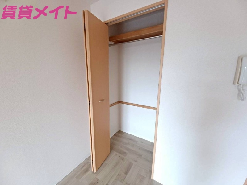 収納　同物件別部屋のお写真です。