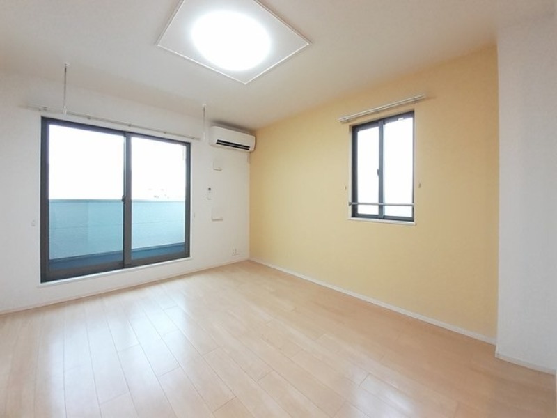 居室・リビング　図面と現状に相違がある場合には現状を優先