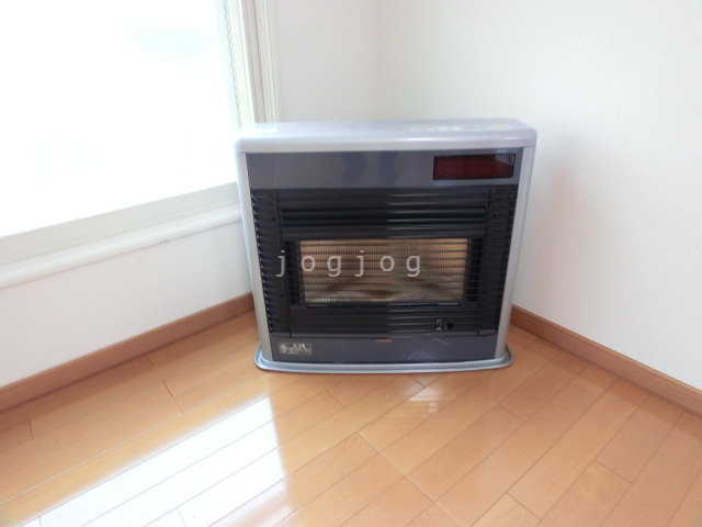 その他設備　灯油ＦＦストーブ