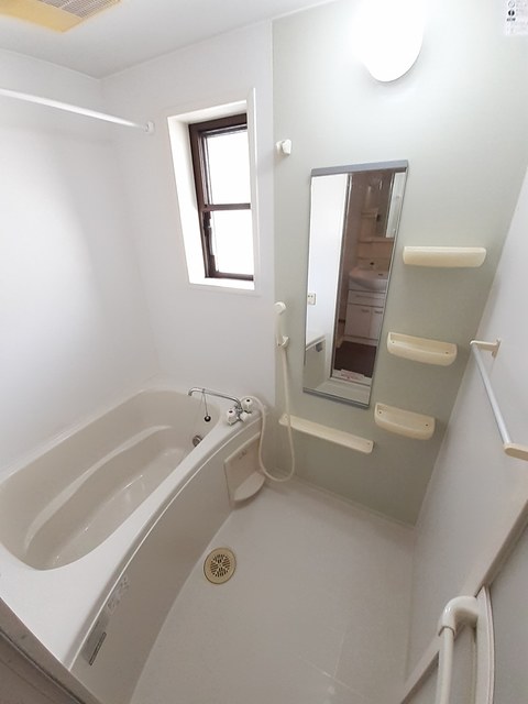 バス・シャワールーム　バス