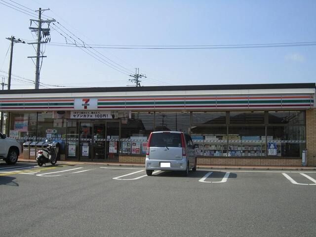 コンビニ　セブンイレブン　近江八幡駅東店（コンビニ）まで200m