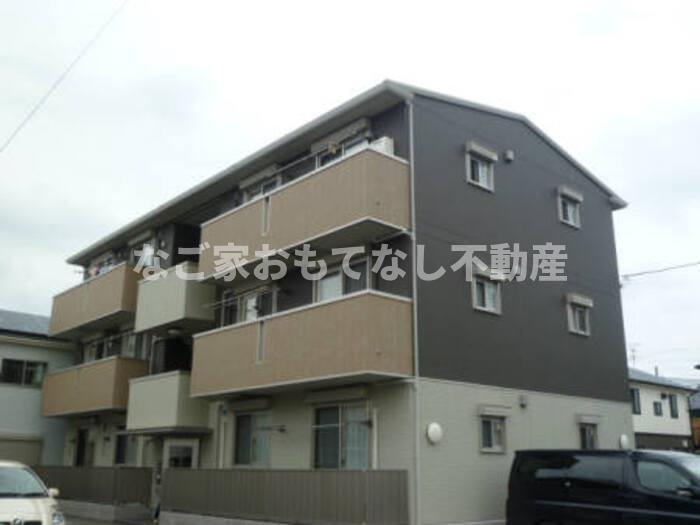 建物外観　アクシス