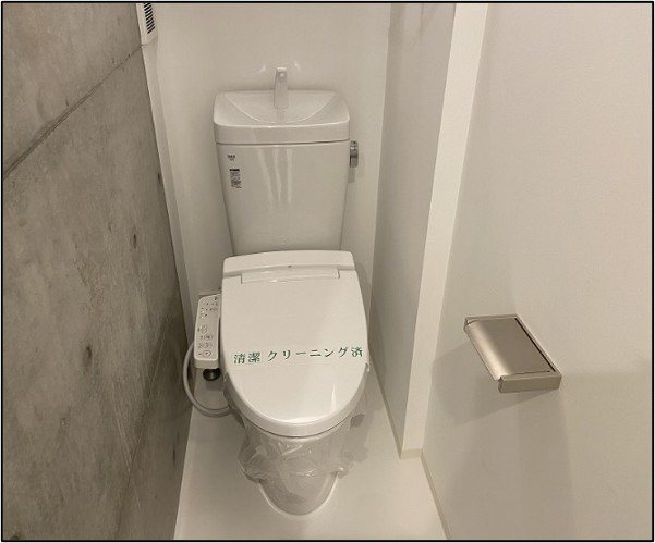 エントランス　トイレ
