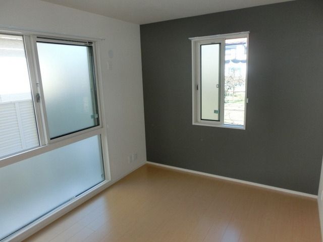 その他部屋・スペース　角部屋２面採光です