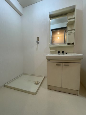 洗面設備　朝の身支度には欠かせない独立洗面化粧台