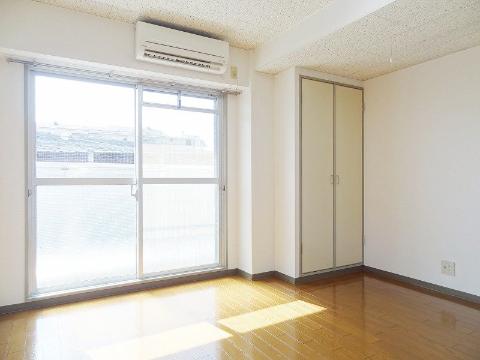 居室・リビング　洋室