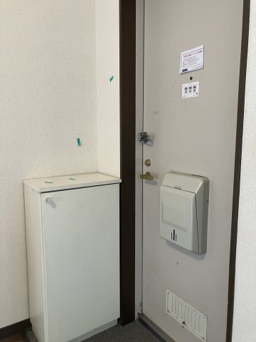 玄関　居室を広く使える、効率的な玄関設計！