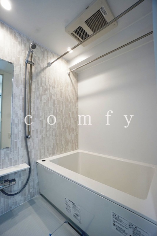 バス・シャワールーム　追炊き・浴室乾燥機付きバス