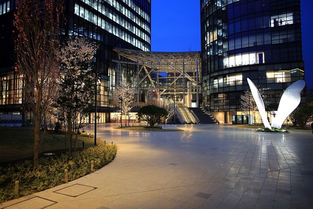 ショッピングセンター　WATERRAS（ショッピングセンター）まで530m