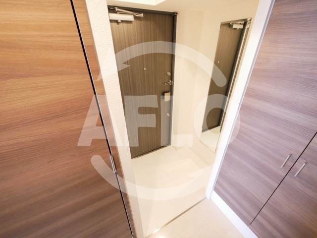 玄関　ラ・フォルム天満橋EAST　玄関