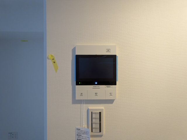 セキュリティ　来訪者が確認できる女性に安心の「TVモニターホン」