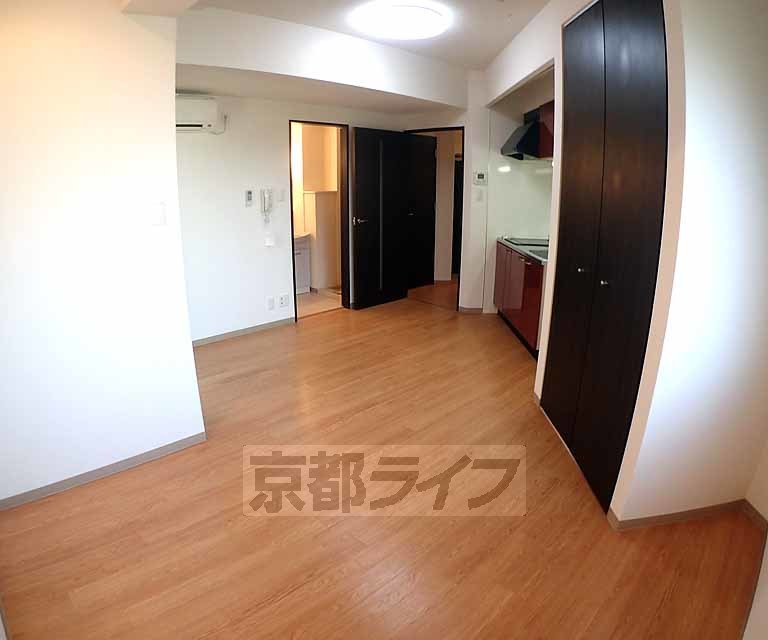 居室・リビング　フローリングでとても綺麗なお部屋です。