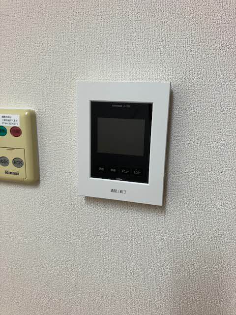 セキュリティ　モニタ付インターホン