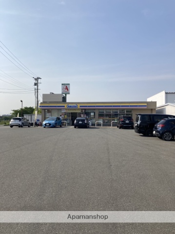 コンビニ　ミニストップ大野城御笠川２丁目店（コンビニ）まで304m