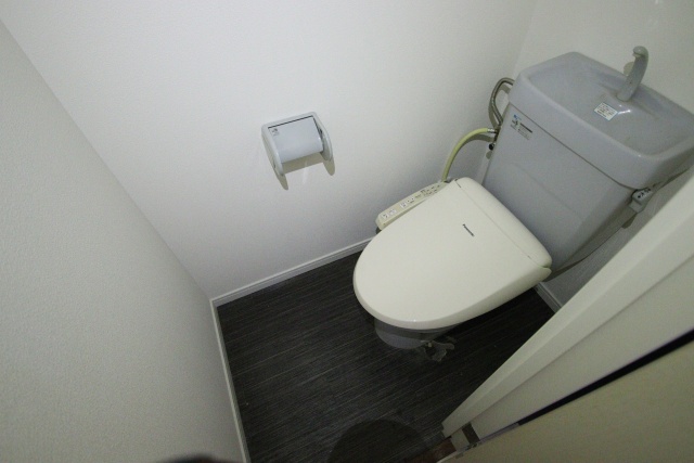 トイレ　※別号室の参考写真です※