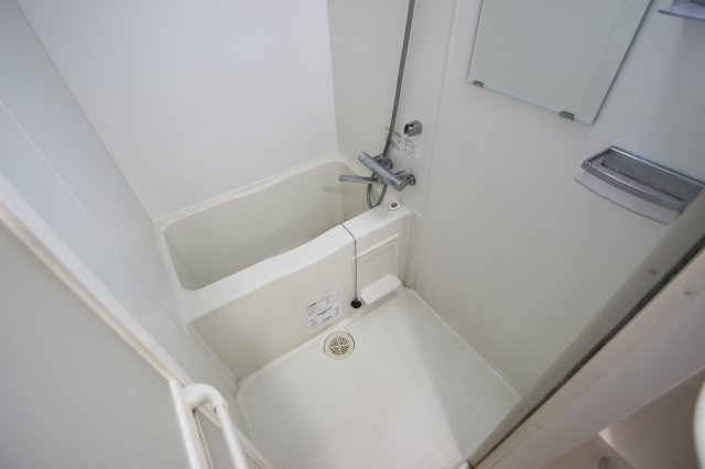 バス・シャワールーム　別室参考写真です。