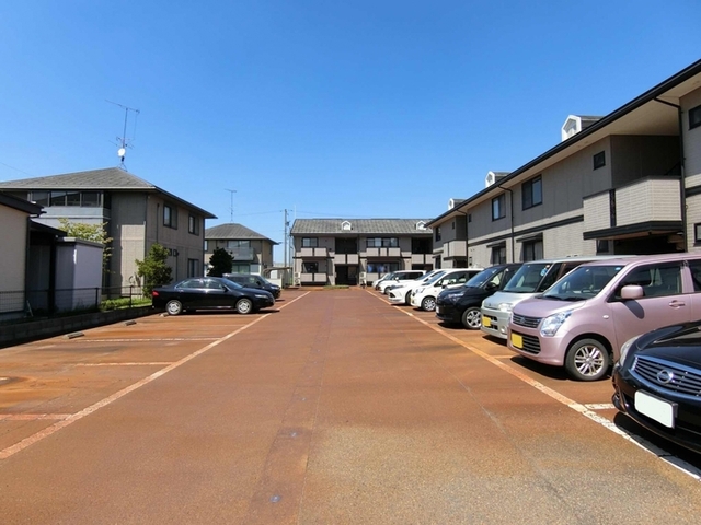 駐車場　駐車場