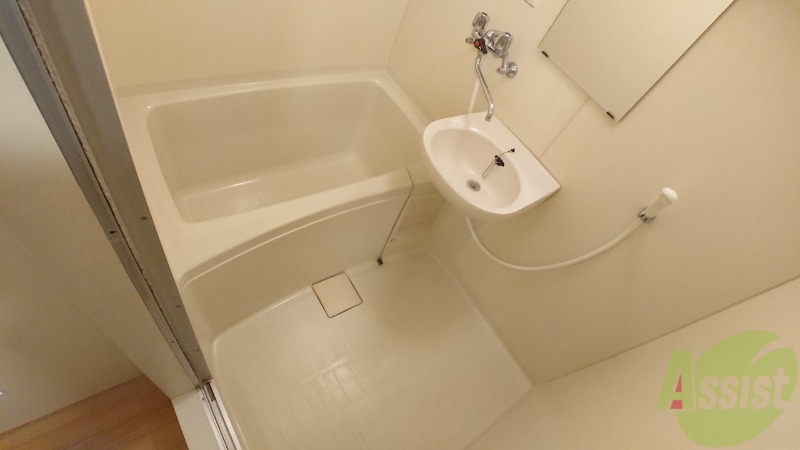 バス・シャワールーム　お風呂です。ゆっくりお風呂につかるのも体に良いですね～