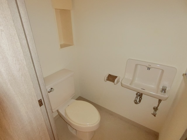 トイレ　トイレ