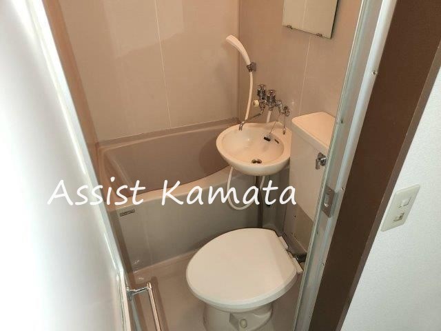 バス・シャワールーム　写真は同タイプの別号室です