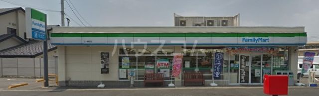 コンビニ　ファミリーマート 江ヶ崎町店（コンビニ）まで958m