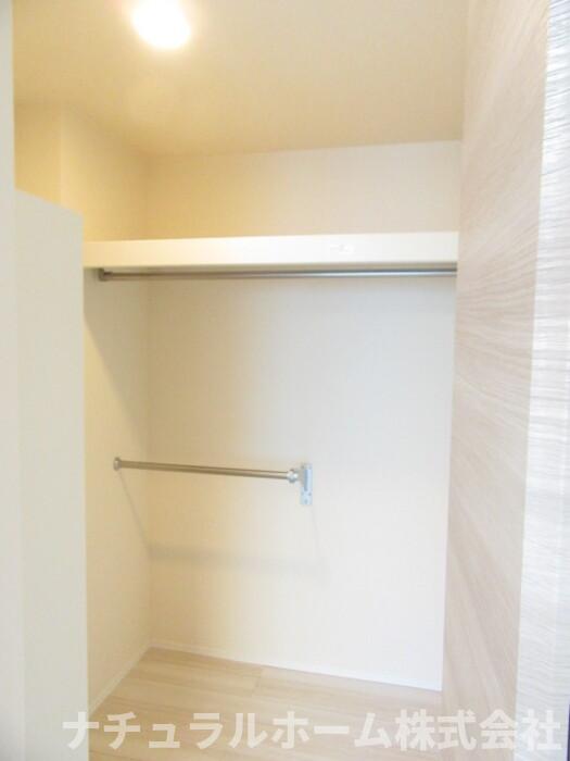 収納　ウォークインクローゼット