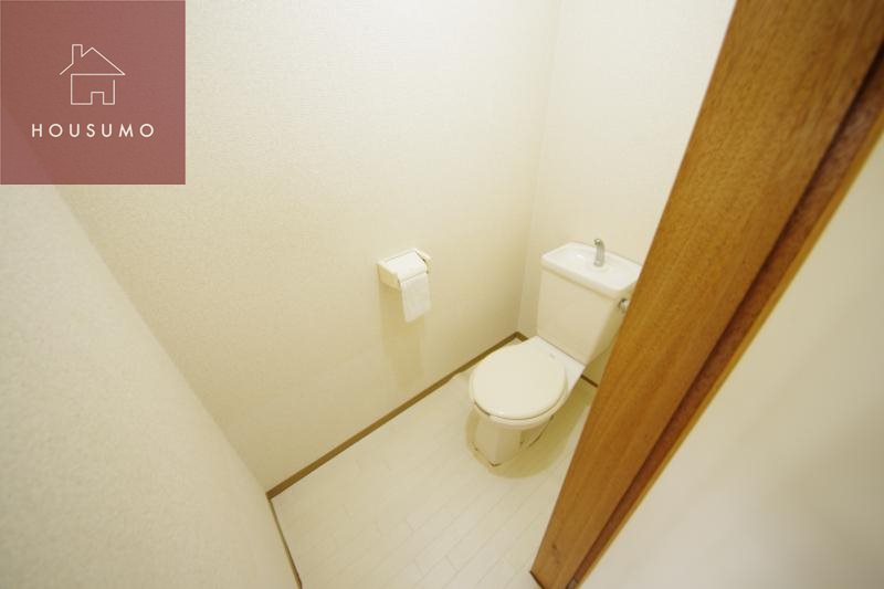 トイレ　落ち着いたトイレです