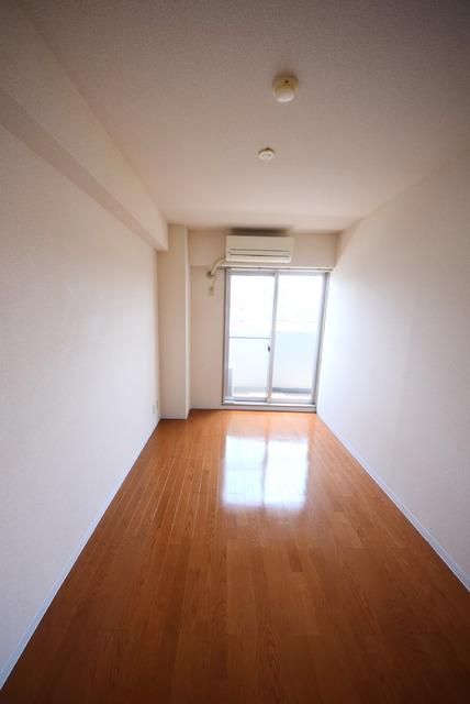 居室・リビング　★★南東向きで日当り良好★★