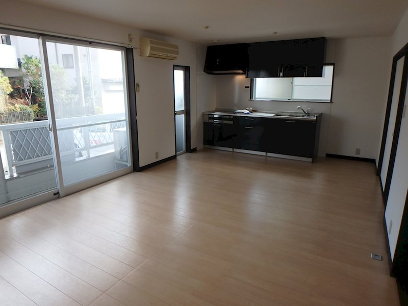 居室・リビング　※同タイプ1階のお部屋のお写真です。