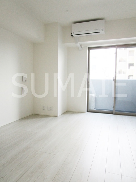 居室・リビング　明るいお部屋です☆