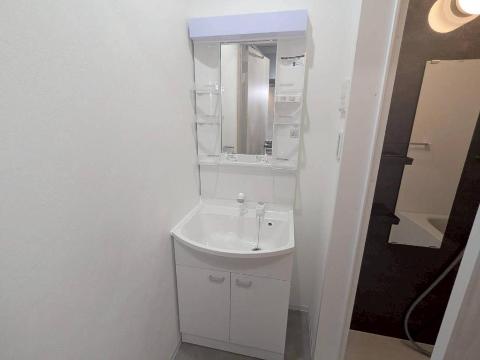 洗面設備　洗髪洗面化粧台