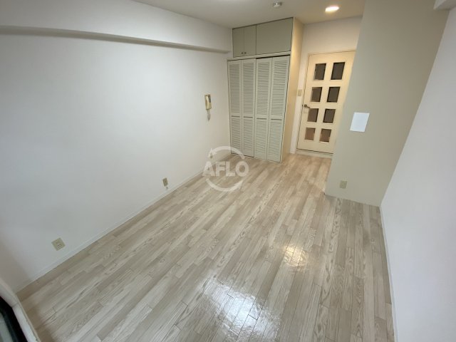 居室・リビング　ロイヤルハイツ梅田II　洋室