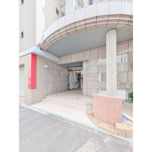 エントランス　ル・プランタン博多