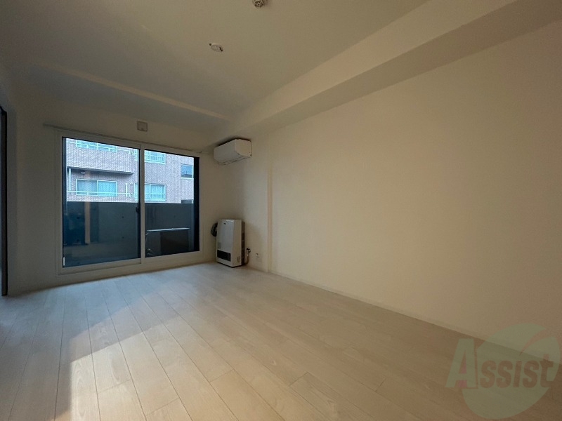 居室・リビング　広くてキレイなお部屋が広がっていて、充実した生活が送れそう。