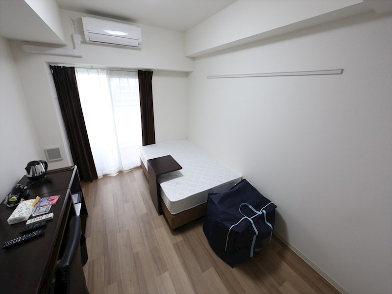 その他部屋・スペース　洋室6.7帖　エアコン完備　クローゼット付　バルコニー