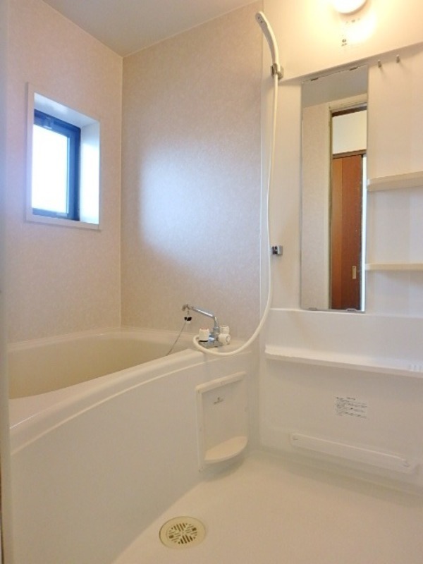 バス・シャワールーム　図面と現状に相違がある場合には現状を優先