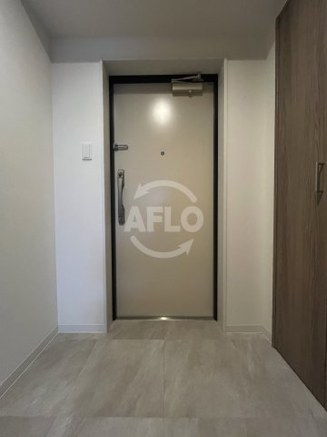 玄関　プレサンスNEO九条ディアシス　玄関