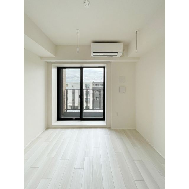 居室・リビング　同タイプ別部屋の写真