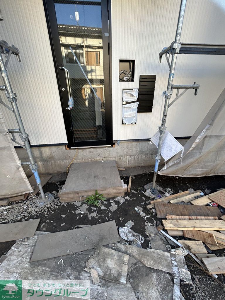 エントランス　バルコニー