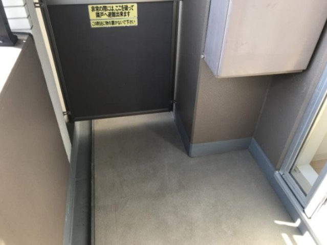 バルコニー　別部屋参考写真になります